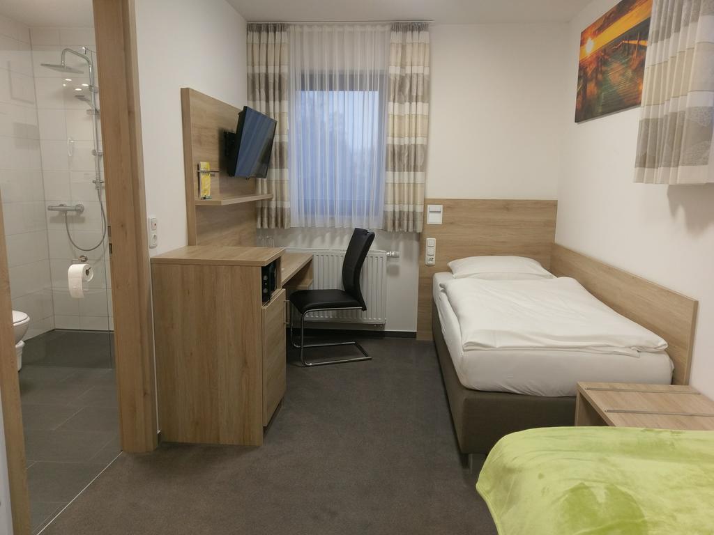 Gasthaus Pension Rezatgrund Windsbach Εξωτερικό φωτογραφία
