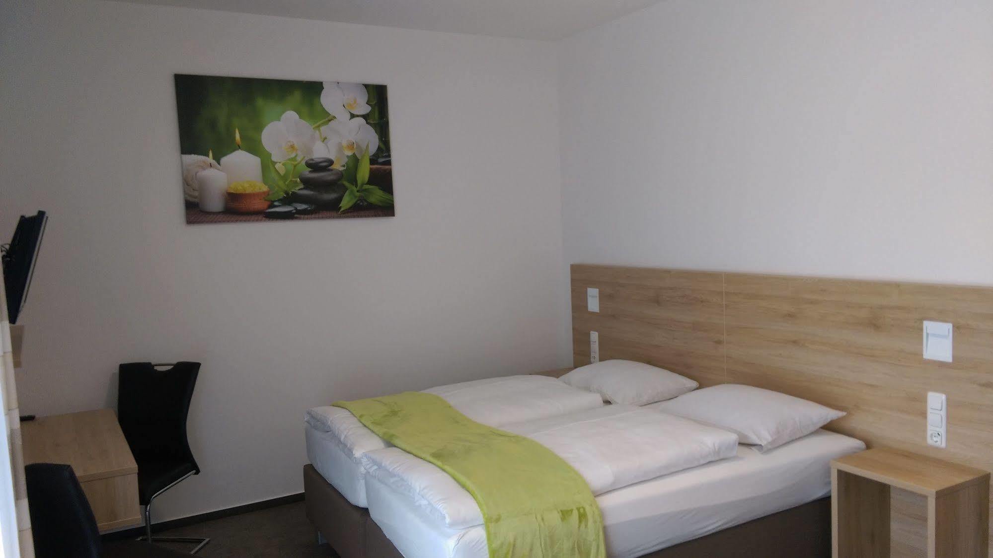 Gasthaus Pension Rezatgrund Windsbach Εξωτερικό φωτογραφία