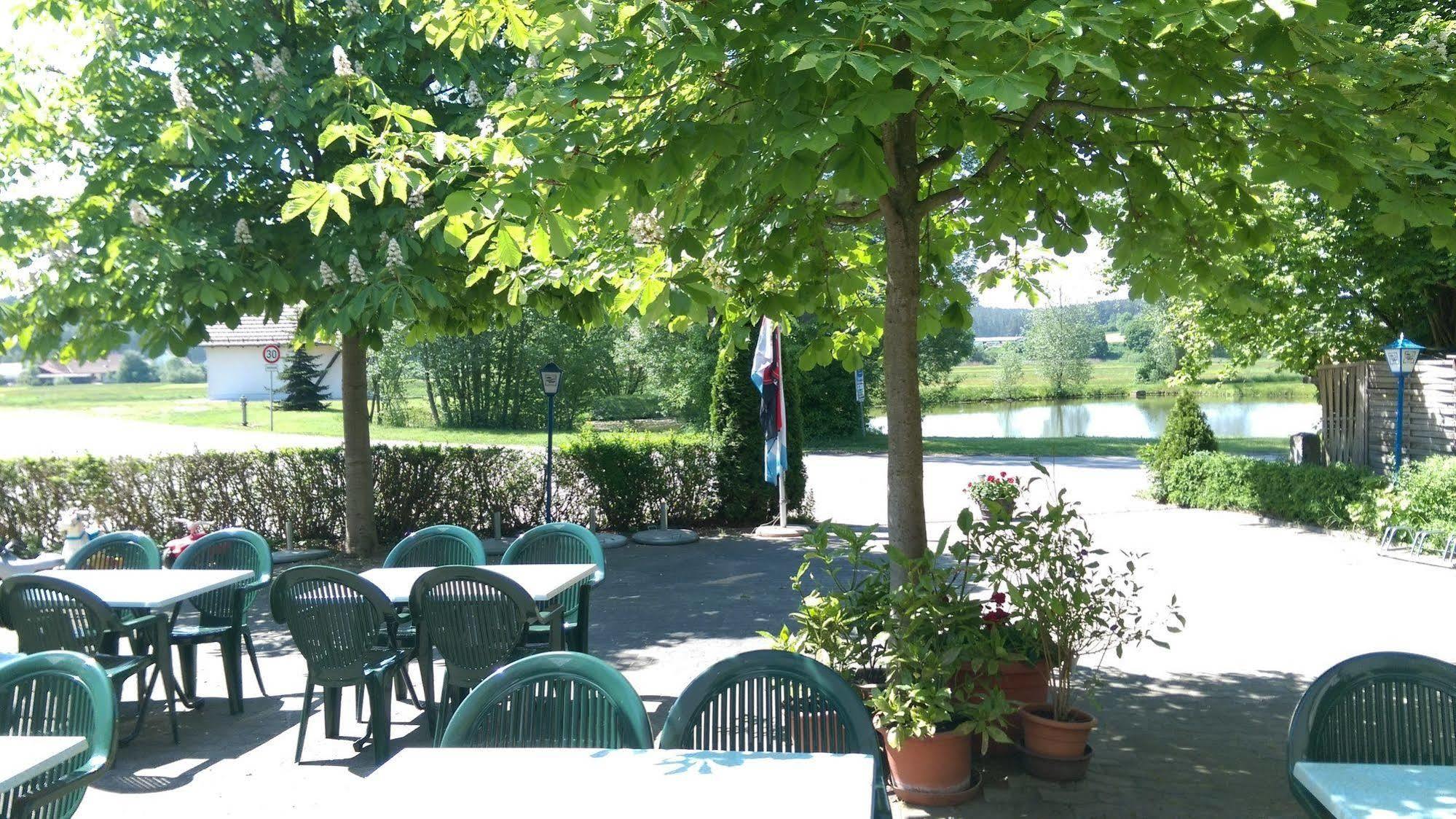 Gasthaus Pension Rezatgrund Windsbach Εξωτερικό φωτογραφία